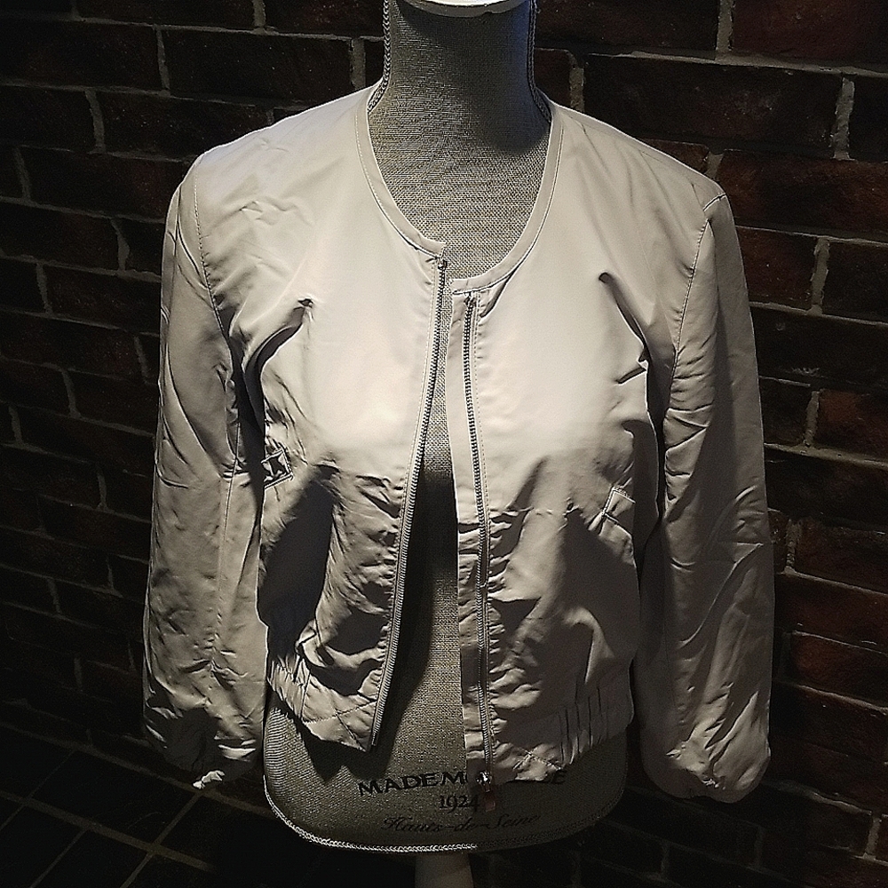 H & M light jacket